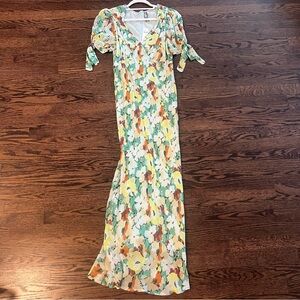 By Anthropologie Short Sleeve V-Neck Midi - Size Small